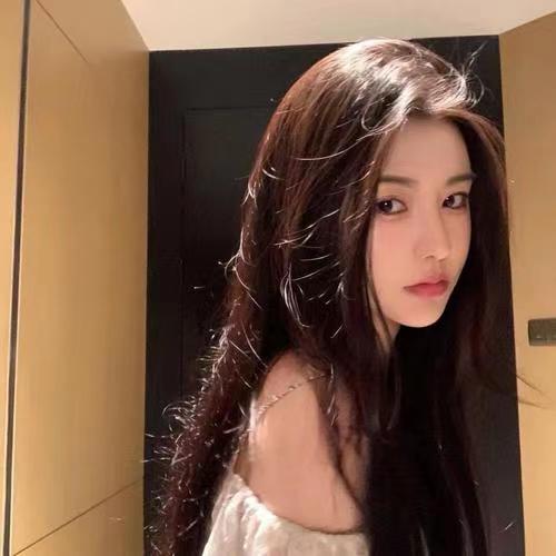 生活往往都会或多或少的有些乏味和烦恼,这个时候我们就应该懂得如何消遣,如何让自己更加充实一点,放松心情,挣钱的目的不就是用来花的吗,节约的维持生活没有错,但是还是有时候在必要的时候该快活就得快活,所以