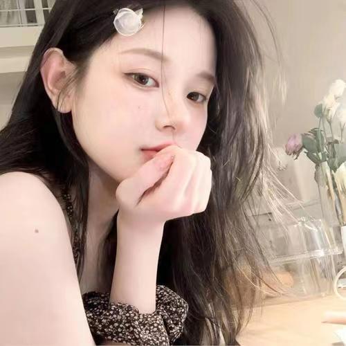阜新是一个让人流连忘返的地方,随着经济的发展,人们的生活水平提高。于是开始注重享受生活,尤其是丰富的娱乐夜生活。而在阜新这座城市,夜生活都是十分的丰富。而KTV是夜生活的主要组成部分,且数量庞大,在